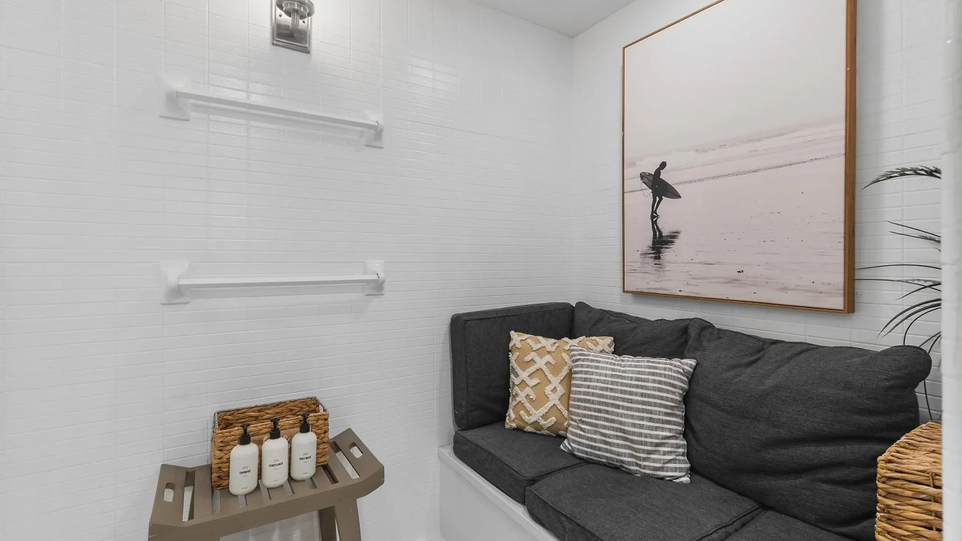 Condo On Music Row W Parking, Sleeps 6, Pool Nashville United States